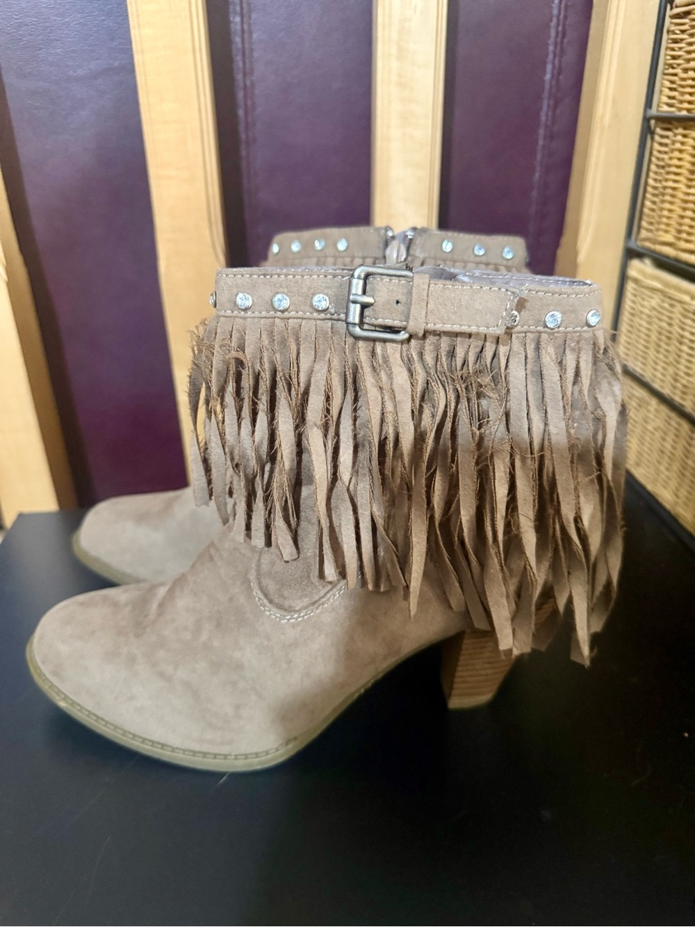 Vanity Carly Short Tan Fringe Detailed Block Heel Ankle Western Booties 8.5